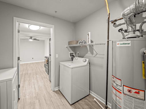 In-unit washer and drier apartment in Holly, Michigan