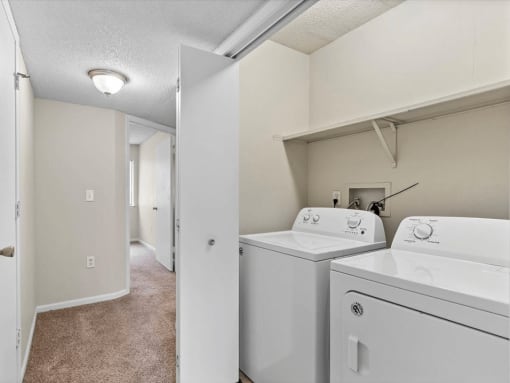 apartment in Washer and Dryer