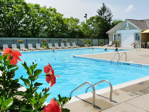 swimming pool at Centerville Park apartments