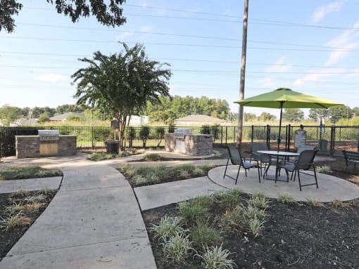 Picnic Area at Post House North Apartments