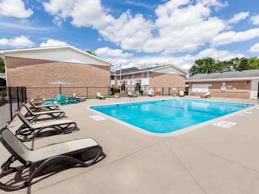 Sun deck at Rochester MN Apartments