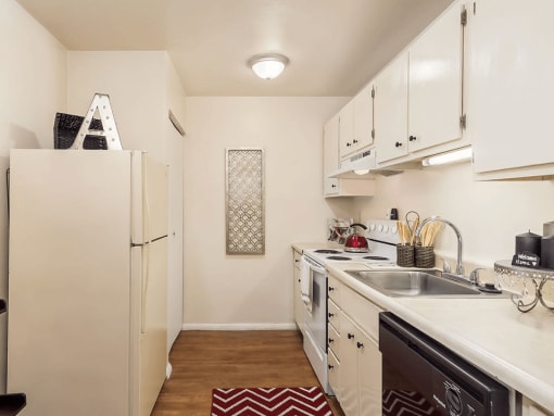fully equipped kitchen at Avalon Place