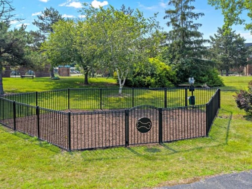 fenced in dog park at Fox Hill Glens apts