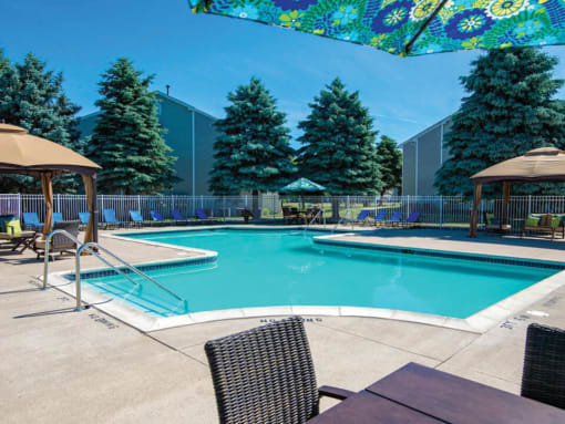 swimming pool at Waterford Pines apartments