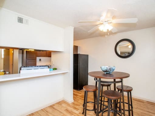 dining area at Bloomington IL apartments