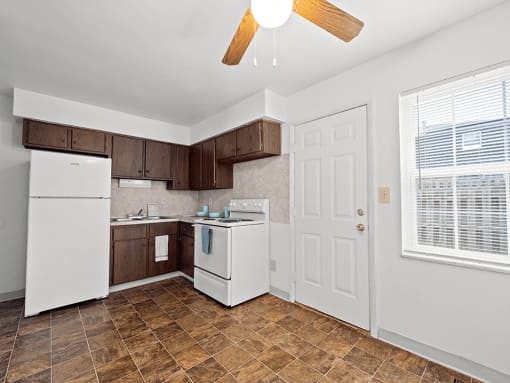 apartment with kitchen appliances