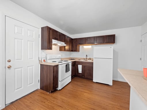 Townhome kitchen