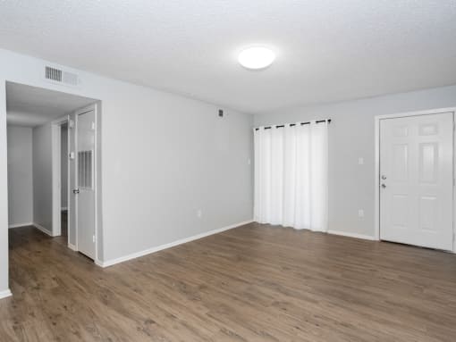 apartment with Central Heating and Air Conditioning