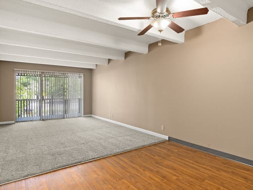 dining area with ceiling fan