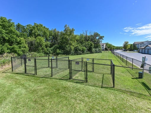 pet friendly apartments with dog park