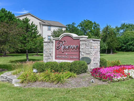welcome sign at Reserve at Eagle Ridge Apartments
