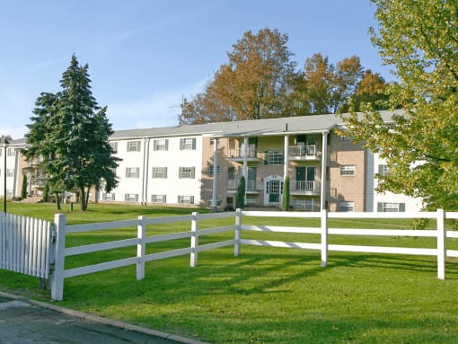 Landscaping at Eastwood Arms Apartments