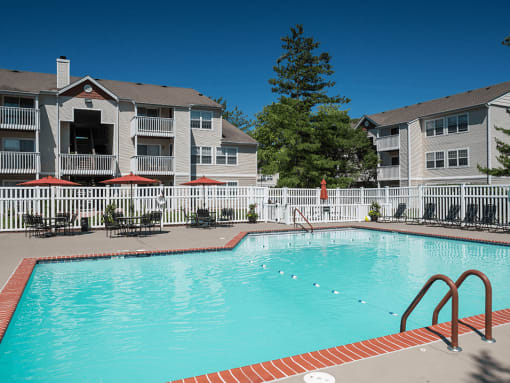 apartments with outdoor swimming pool
