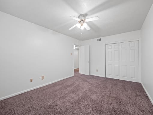 spacious closets at Huntley Ridge New Albany Apartments!