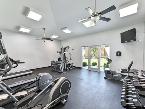 apartment with 24-Hour Fitness Center