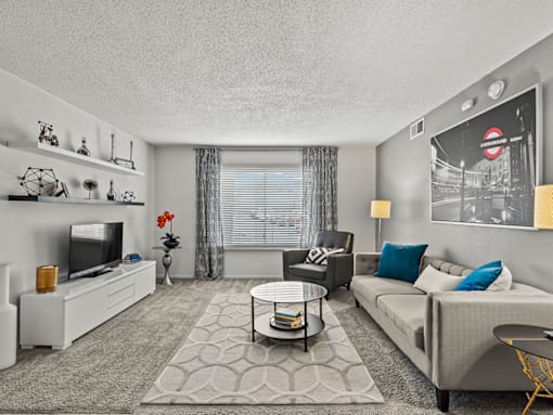 apartment living in North River