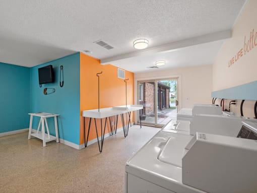 laundry facility at Northlake Village Townhomes