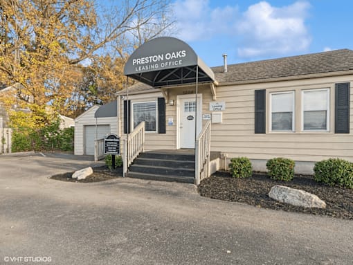 leasing office at Louisville apartment complex