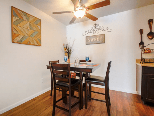 dining area in Florissant apartment