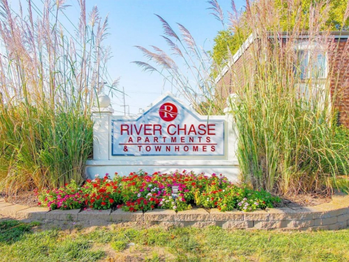 River Chase Apartments monument sign