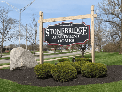 Stonebridge Apartments welcome sign