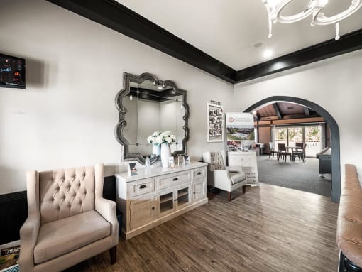 beautiful clubhouse space at fountain pointe apartments