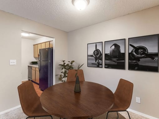 dining area at Timber Ridge Apartments