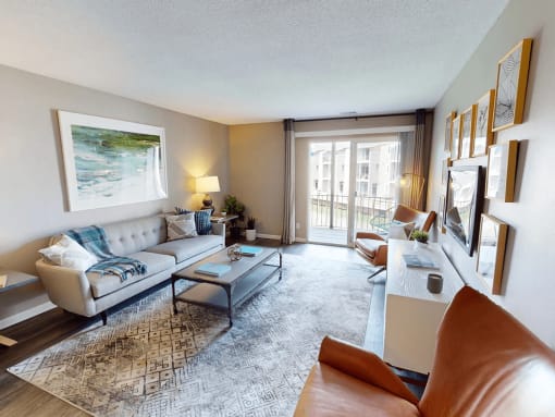 apartment living room in Creve Coeur