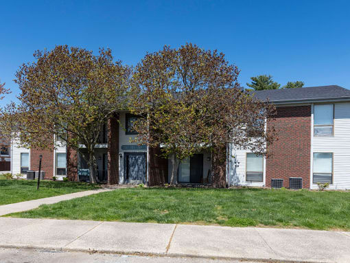 Willow Crossings Apartments in Terre Haute