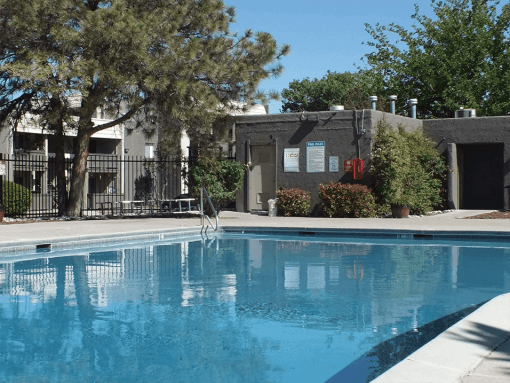 apartment swimming pool at wyoming place apartments