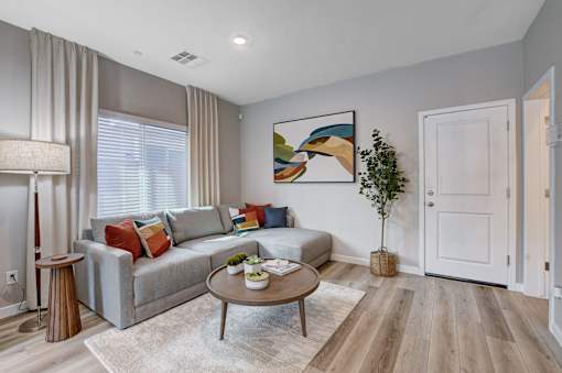 Living Room Interior at Copper Creek Apartments, Nevada, 89123