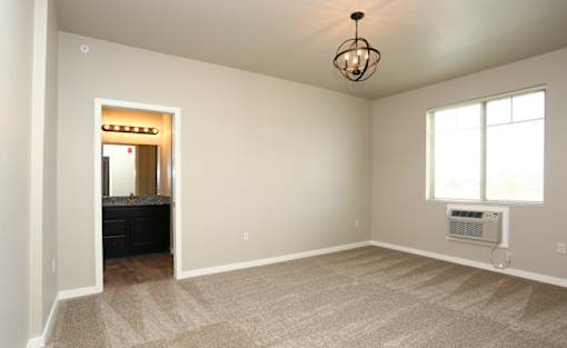 Room with carpeted floor at Fountain Ridge, Pleasant Prairie, Wisconsin