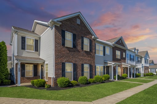 Arbors at Turnberry pet friendly apartments and townhomes Pickerington, Ohio