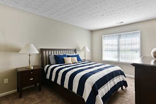 Patchen Oaks Apartments - Large Bedrooms