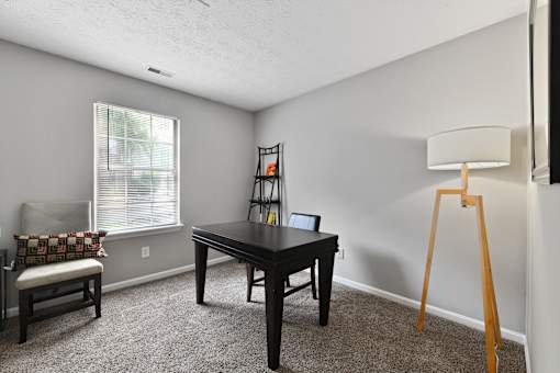 Patchen Oaks Apartments - Large Bedrooms