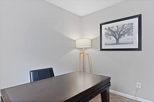 Patchen Oaks Apartments - Large Bedrooms