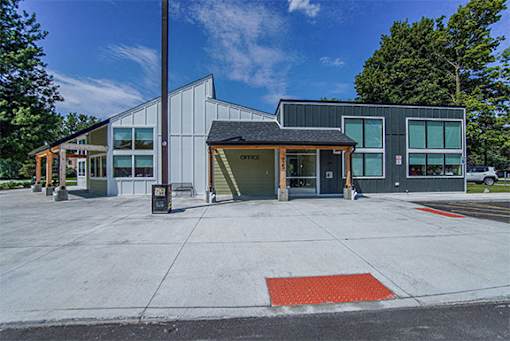 Parkside Houses – One to Four-bedroom, One to One and a Half-Bath Units – Amherst, NY – Off Street Parking – UB North – Swimming Pool – Tennis Court - Cable/Internet Ready - In-unit Laundry
