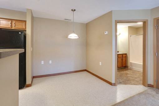 Deer Lakes Apartments