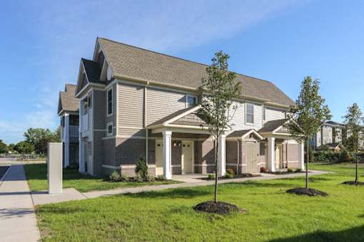 Deer Lakes Apartments
