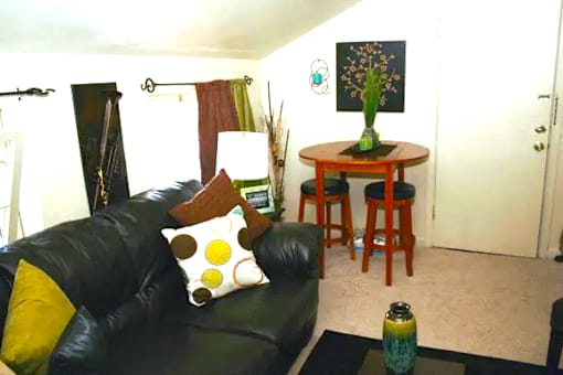 Englewood Apartments – Living Room – Appliances Included - 24 Hour Emergency Maintenance – Ask for a Tour - Pet Friendly