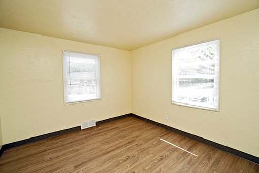 Princeton Court - Studio Unit - One-bedroom, One-Bath Units - Two-bedroom, One-Bath Units – Buffalo, New York – Built in Shelves - Closet – Master - Storage – New Floors - Ask for a Tour – Not Pet Fri