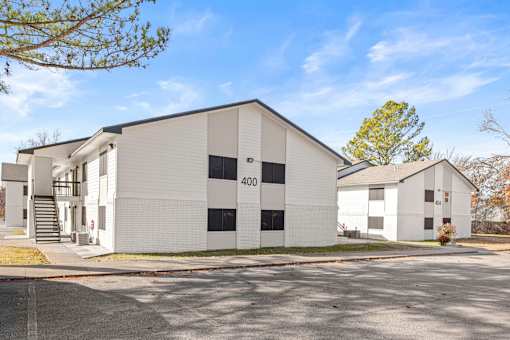 Beautiful Apartment Exterior View at Mammoth at the Orchard Apartments, Rogers, Arkansas