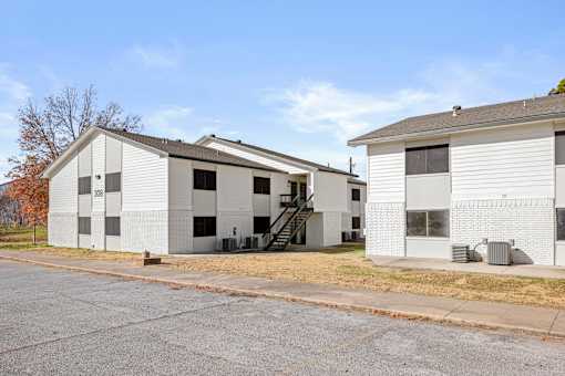 Apartment Exterior View at Mammoth at the Orchard Apartments, Arkansas