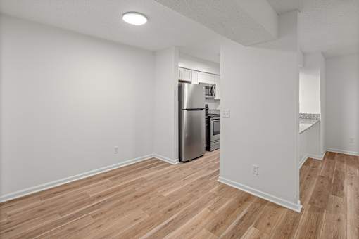 Unfurnished Living room at Mammoth at the Orchard Apartments, Rogers, 72756