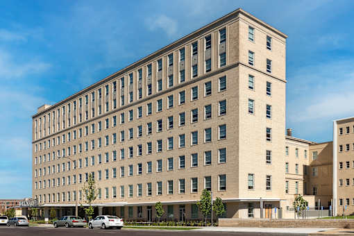 Building Exterior View at Residences at Delmar Divine, St. Louis, Missouri