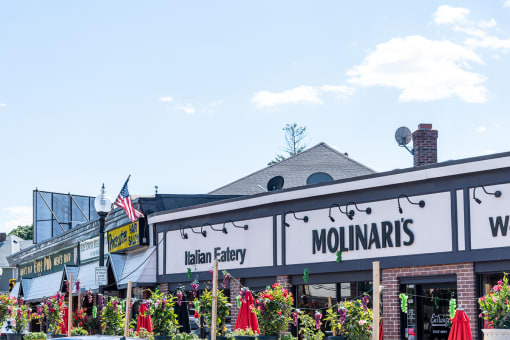 Molinaris Italian eatery in downtown Dorchester