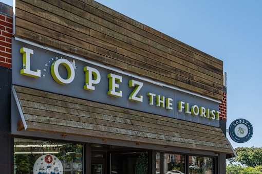 lopez florist local business