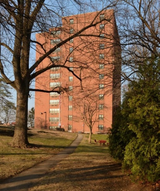 Lawn Area And Exterior Of Building Sycamore Place Apartments.
