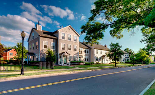 Street View of Private Entry  at Monterey Place, New Haven, Connecticut
