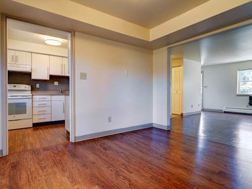 Dining at Colonial Estates Apartments, Massachusetts, 01119